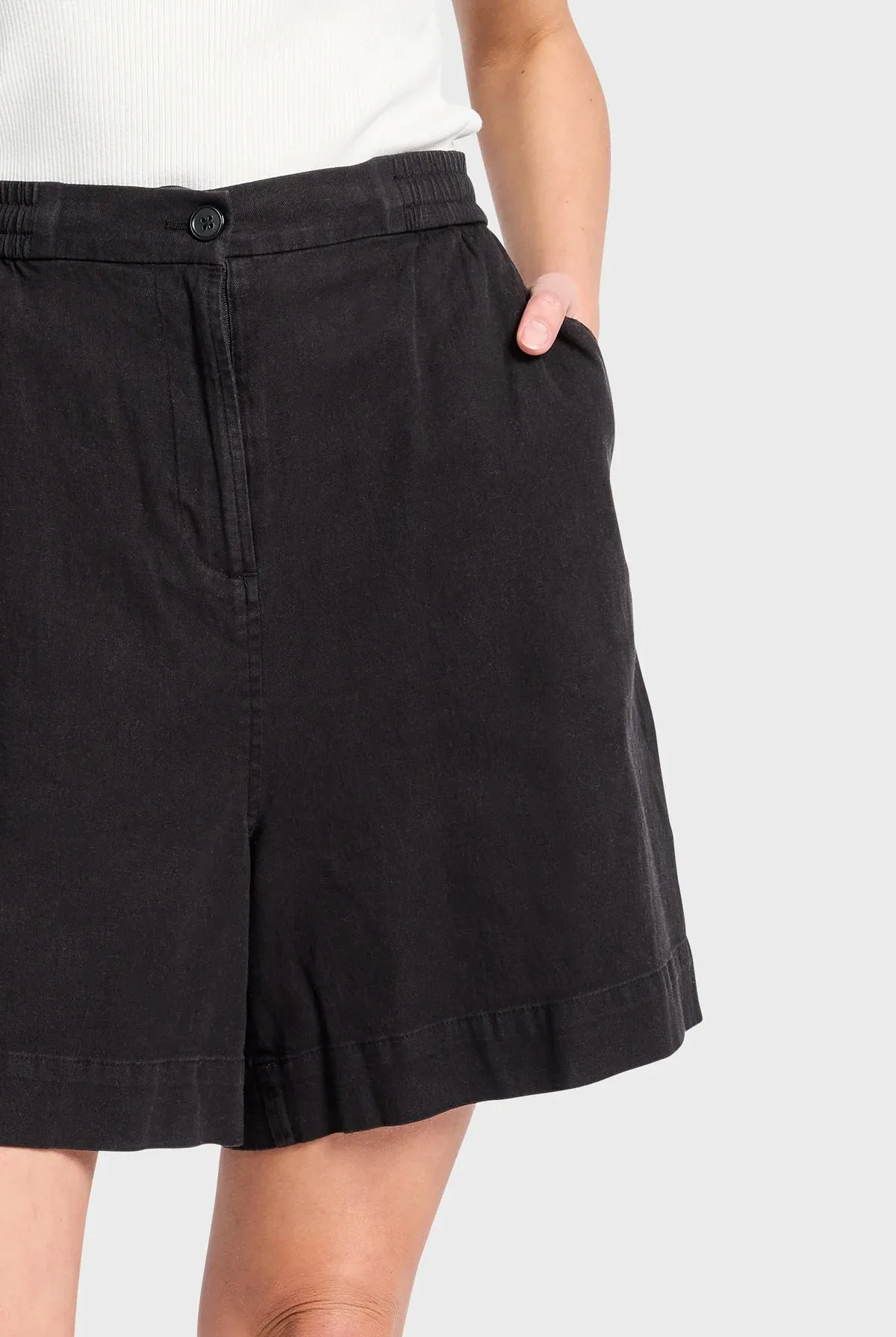 ACADEMY BRAND - Womens Monroe Short - Black