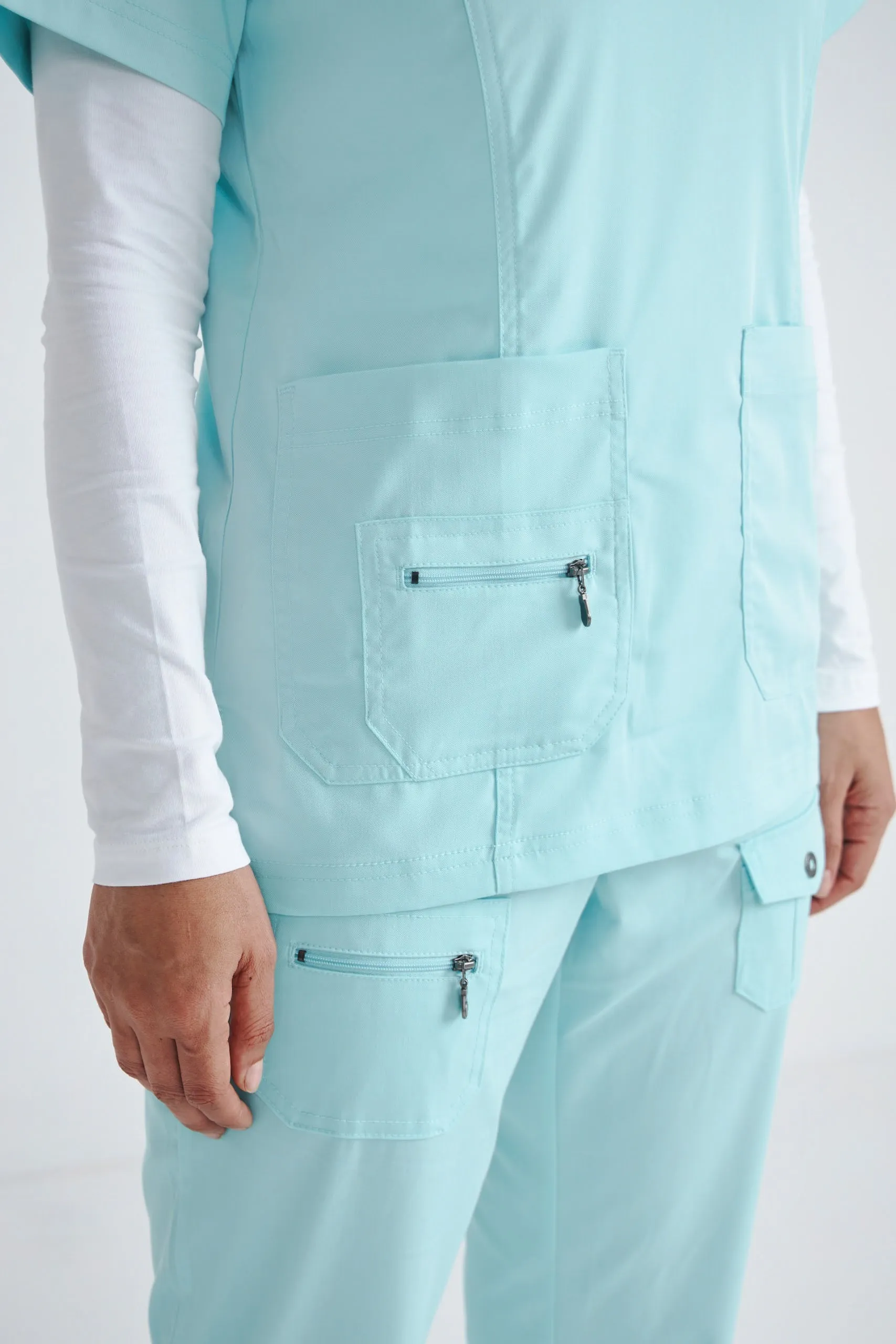 Adar Pro - Women's Elevated V-neck Scrub Scrub Set P4212-P4100