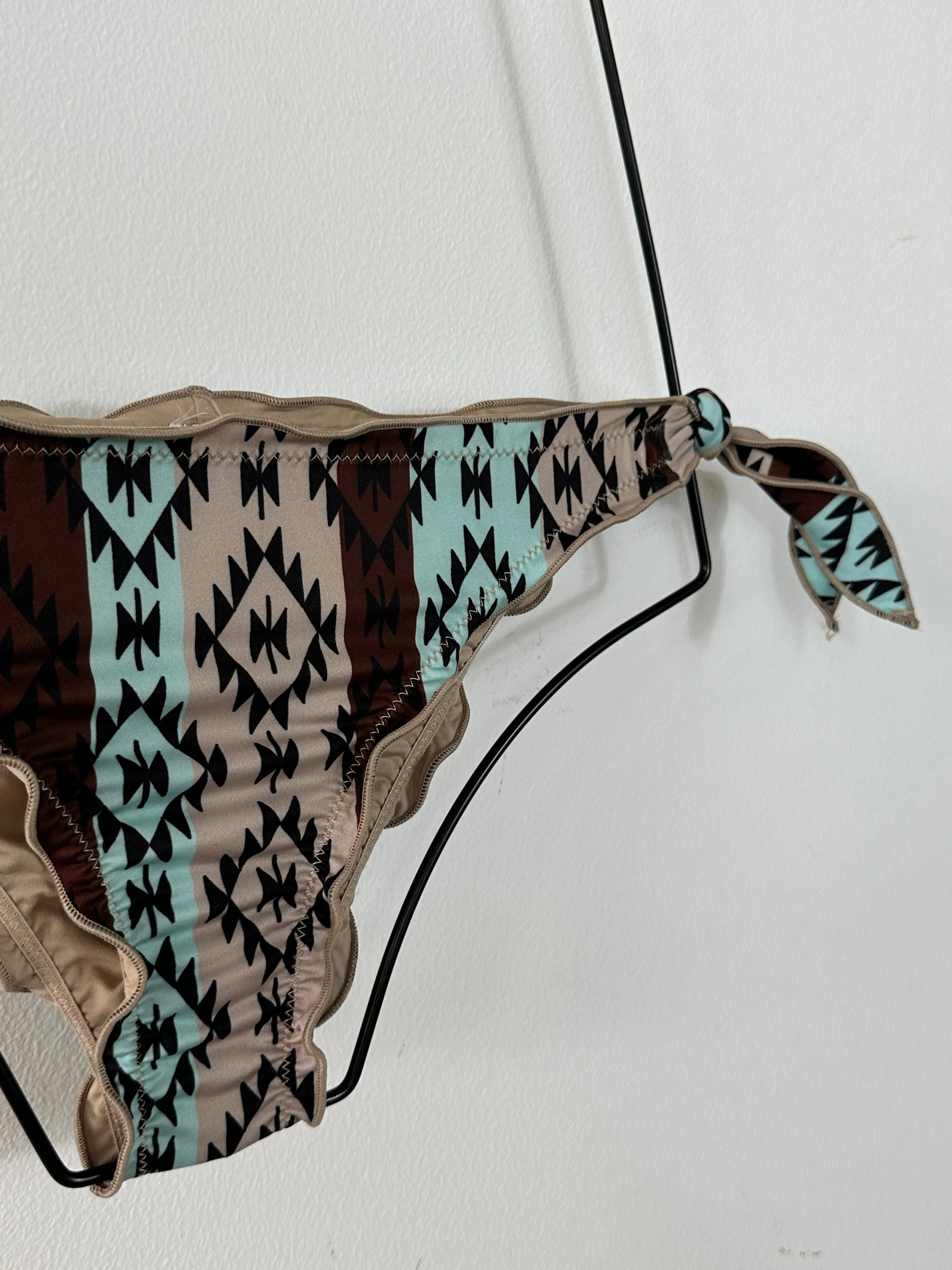 Curly Bandeau Bikini