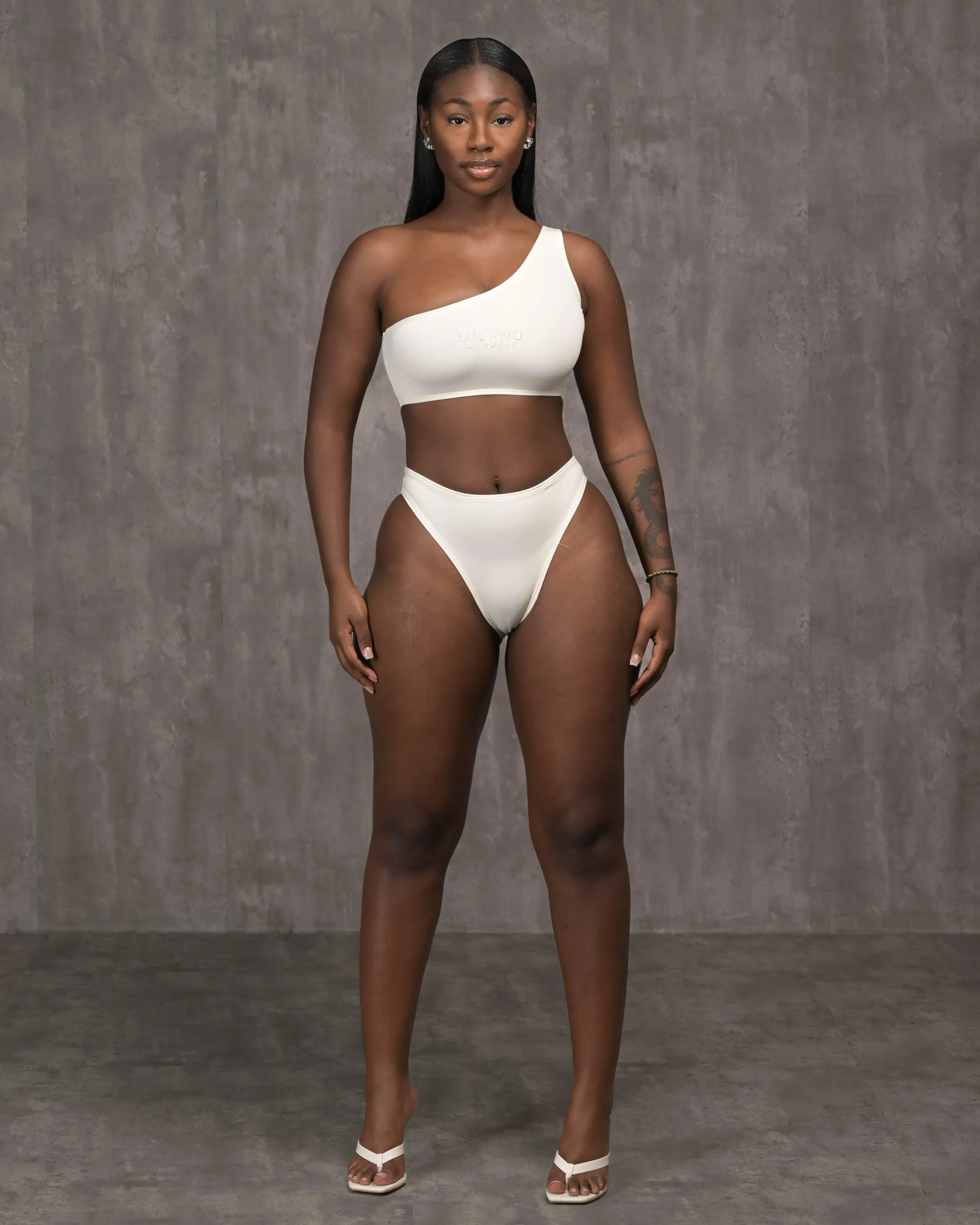 Kourt 2 Piece