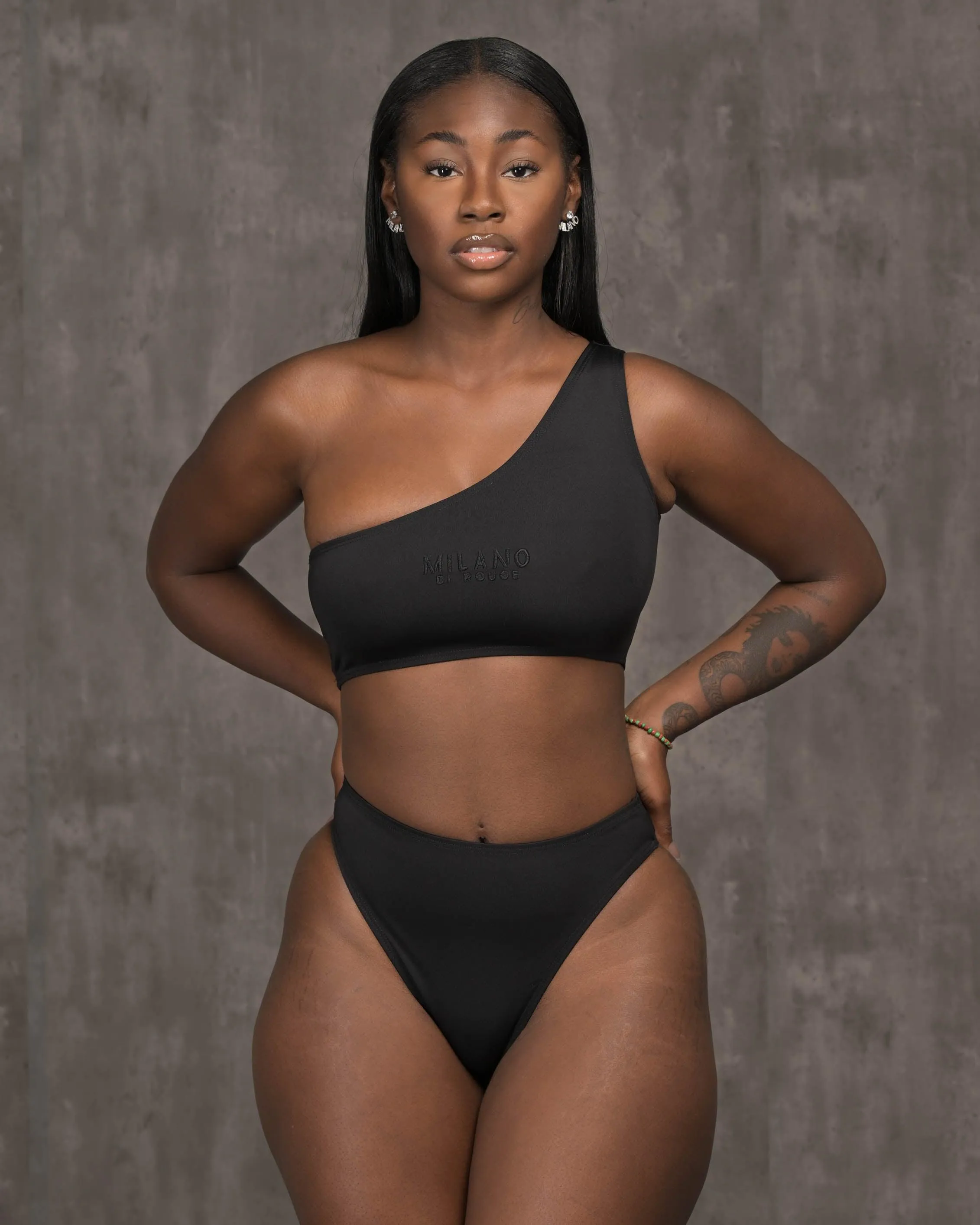 Kourt 2 Piece