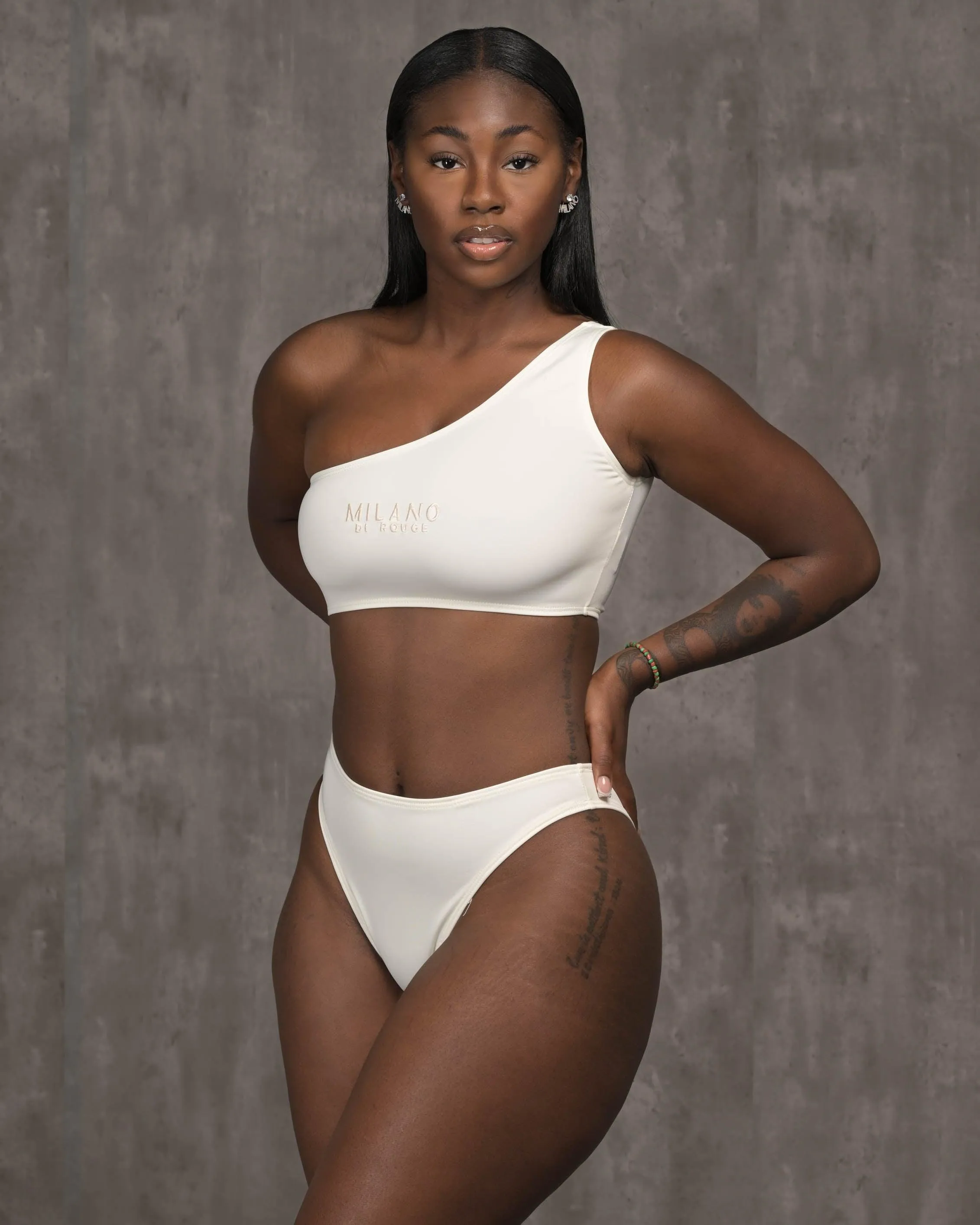 Kourt 2 Piece