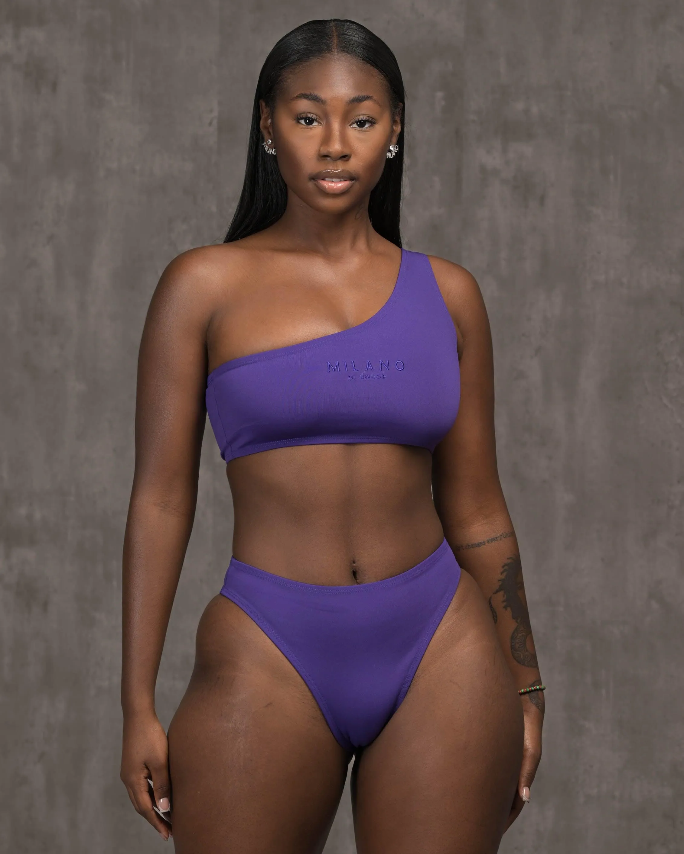 Kourt 2 Piece