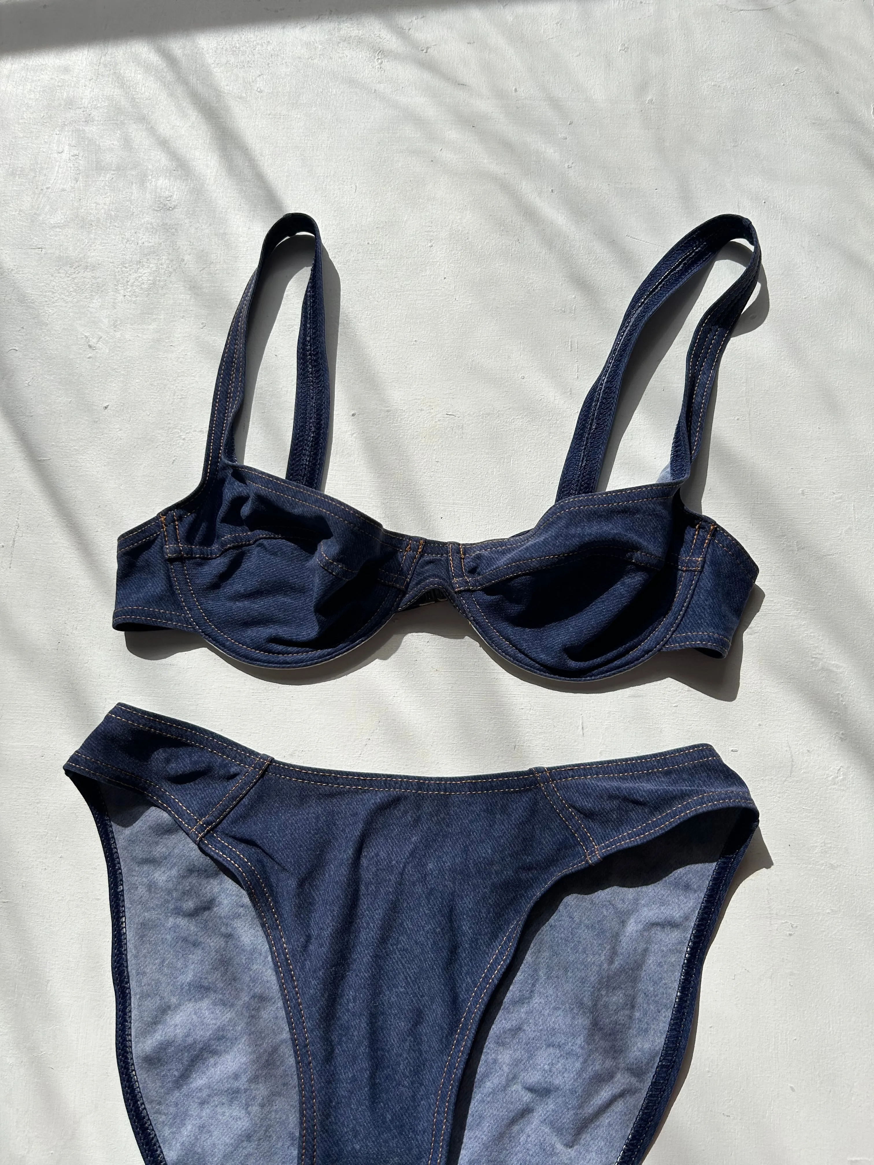 Navy blue y2k vintage mid rise denim jean's bikini set (S/M)