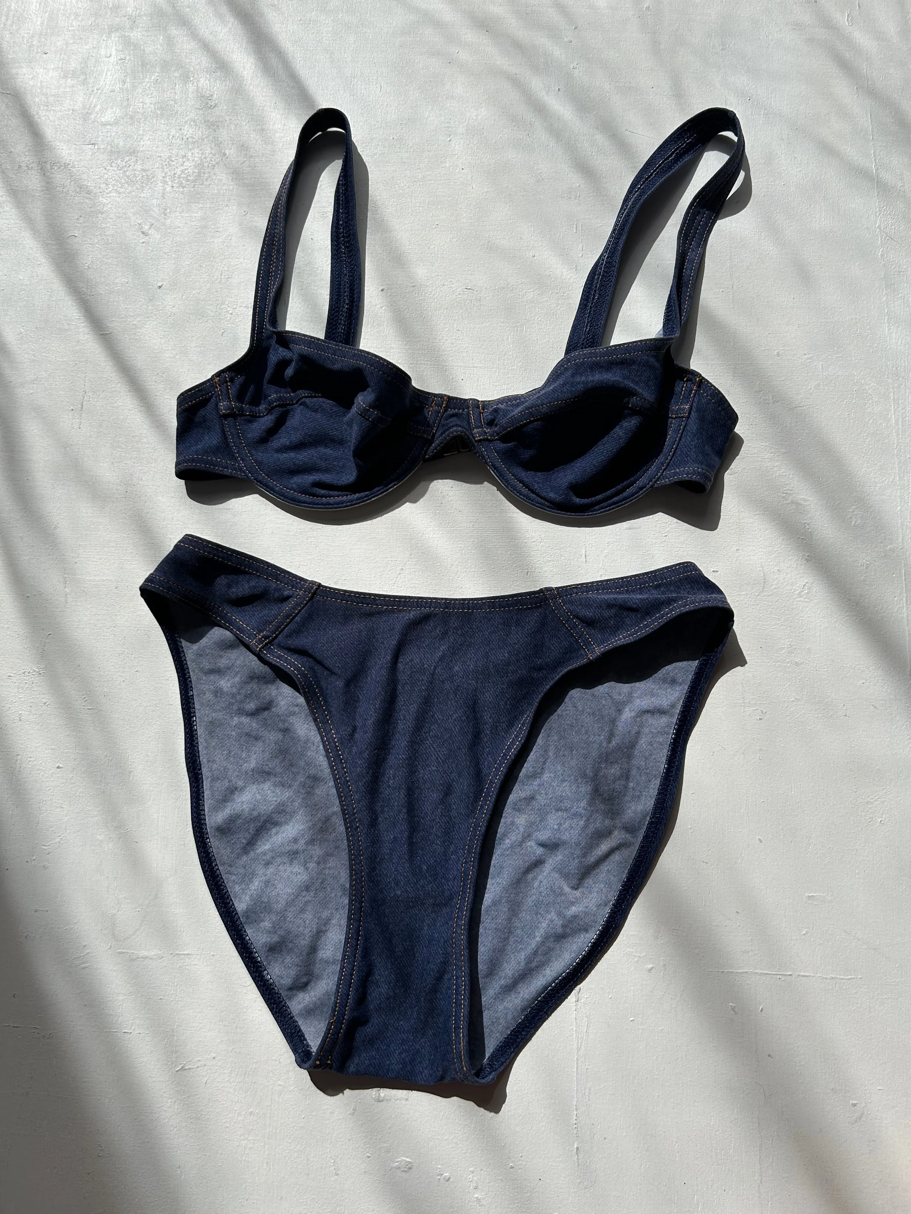 Navy blue y2k vintage mid rise denim jean's bikini set (S/M)