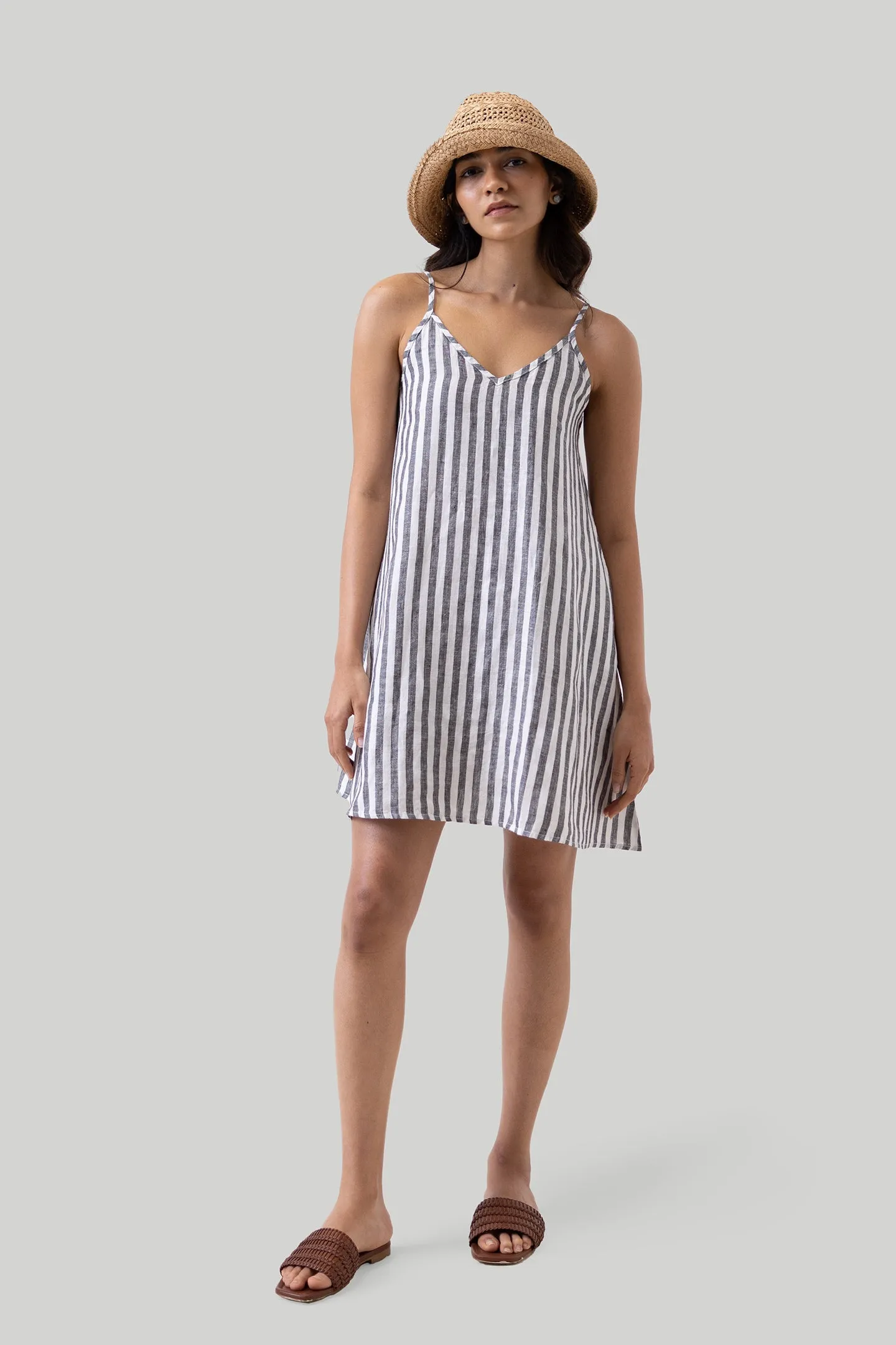 Reistor Short Tent Dress in Linen Stripes