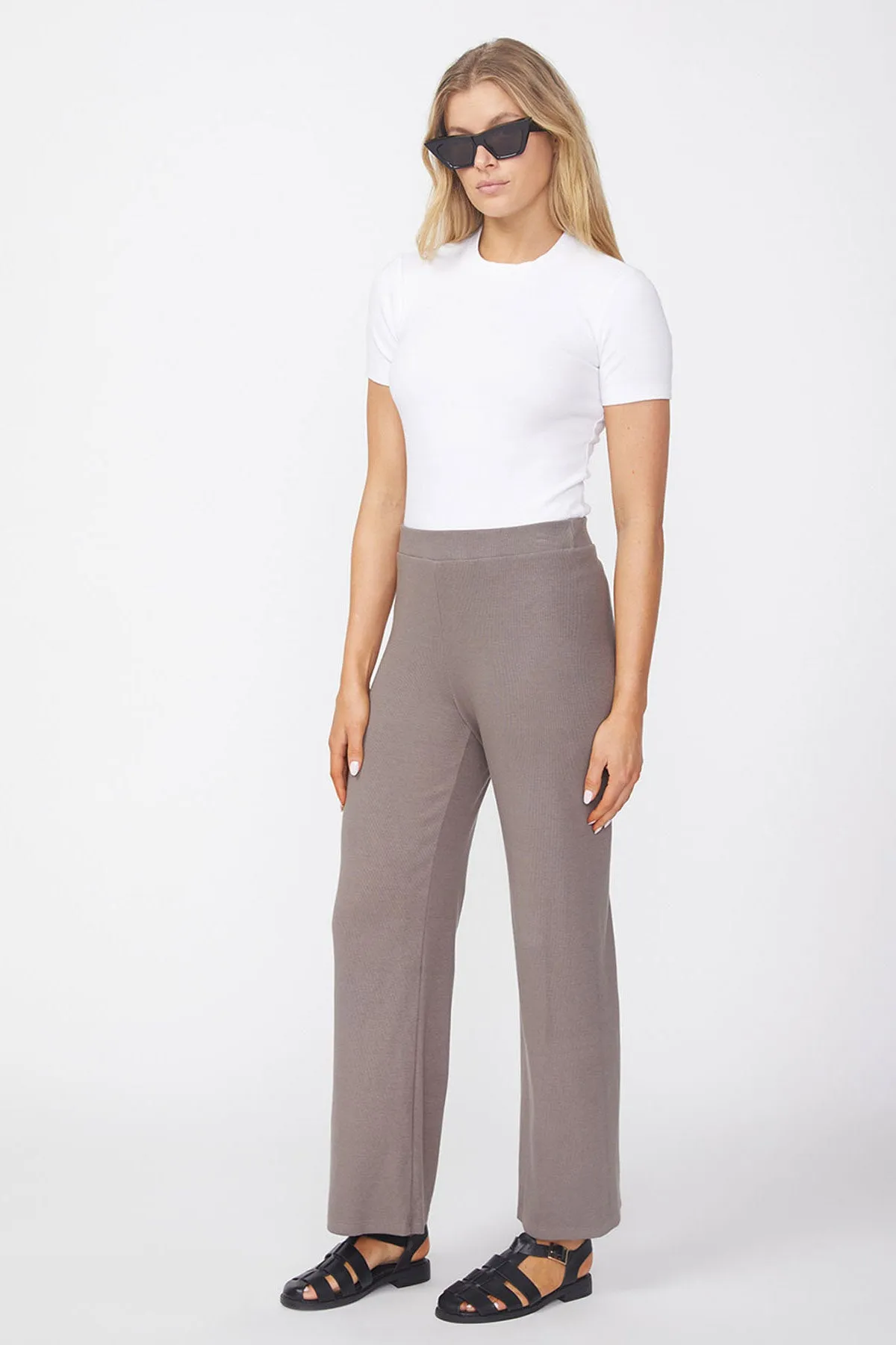 Stateside Luxe 2x1 Rib Cropped Pant in Twig
