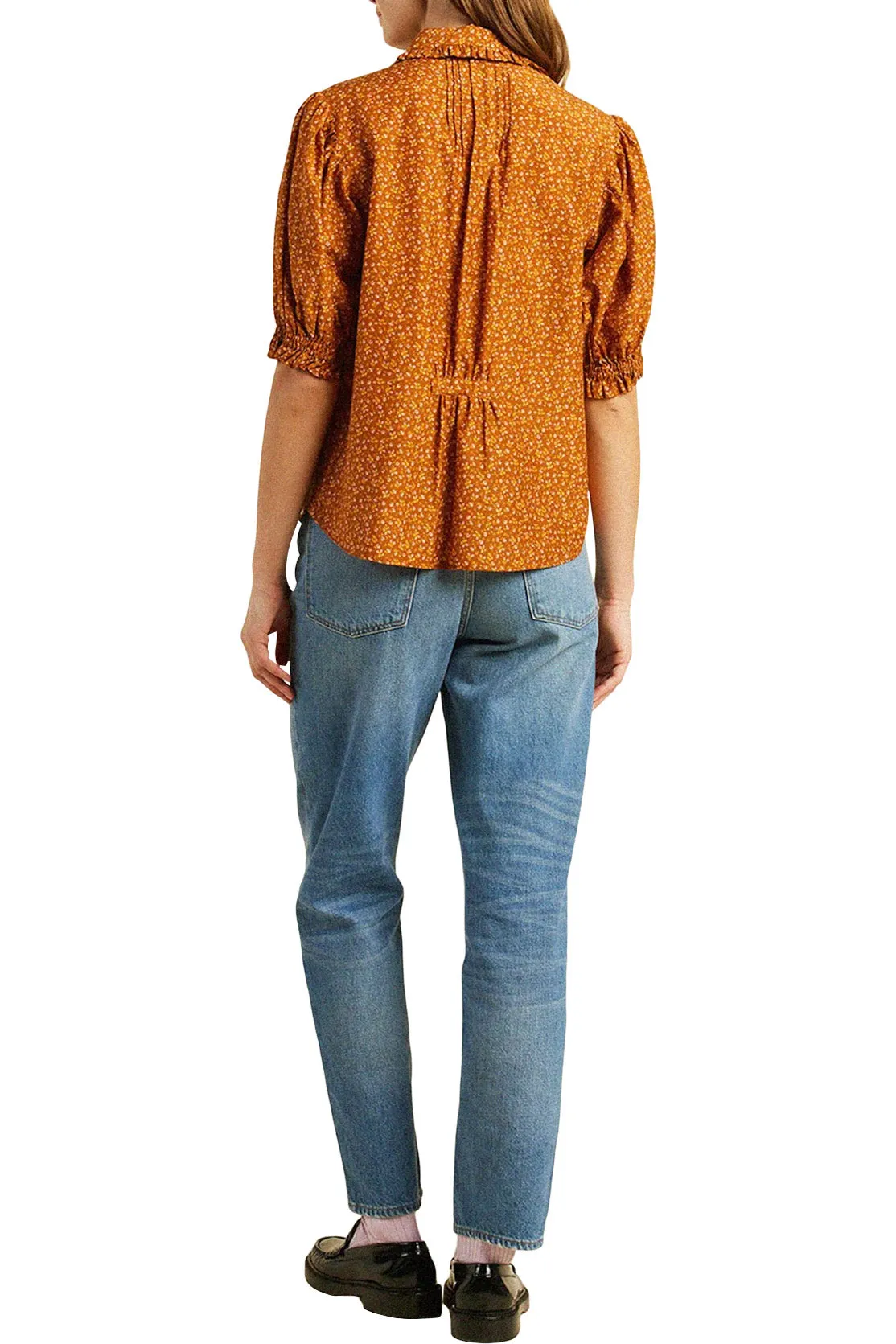 Birds of Paradis by Trovata Gemma Blouse in Pecan Ditsy Design