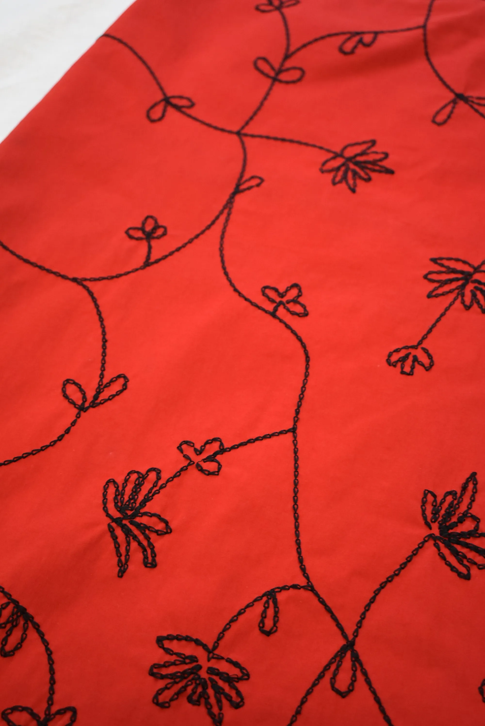 Unique red flower embroidered skirt, S/M